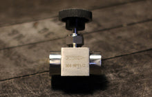 Load image into Gallery viewer, 1/2&quot; NPT Stainless Steel Needle Valve